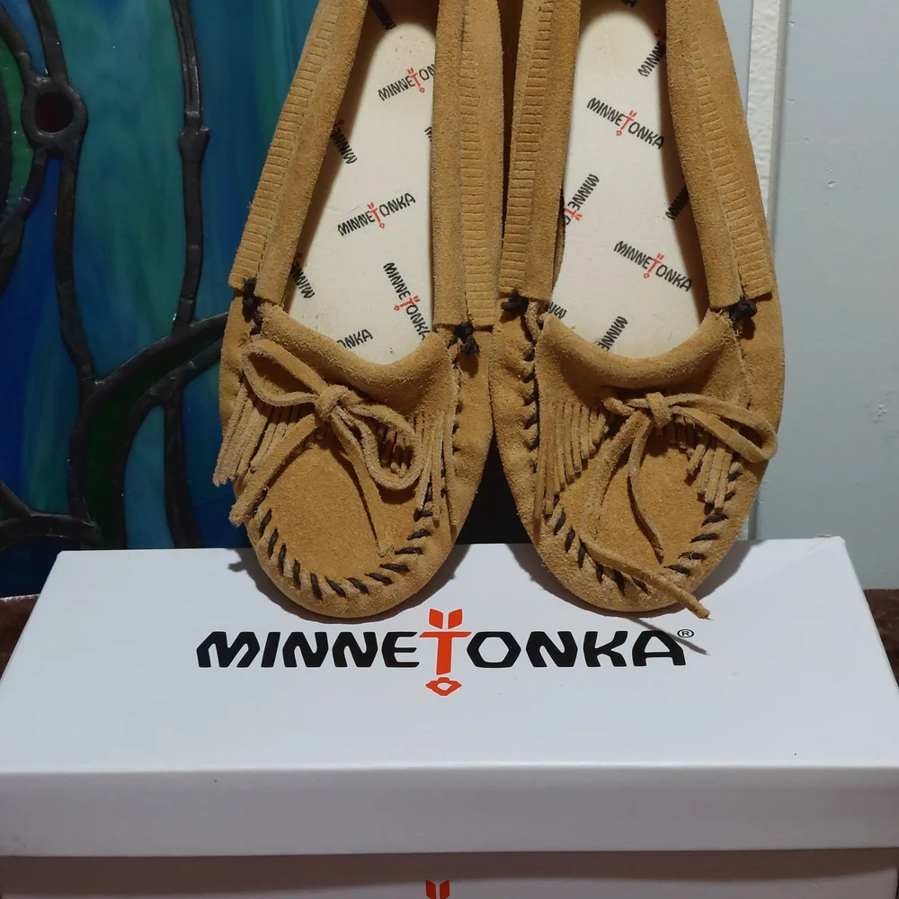 Minnetonka kids Classic Suede Moccasin - Chestnut